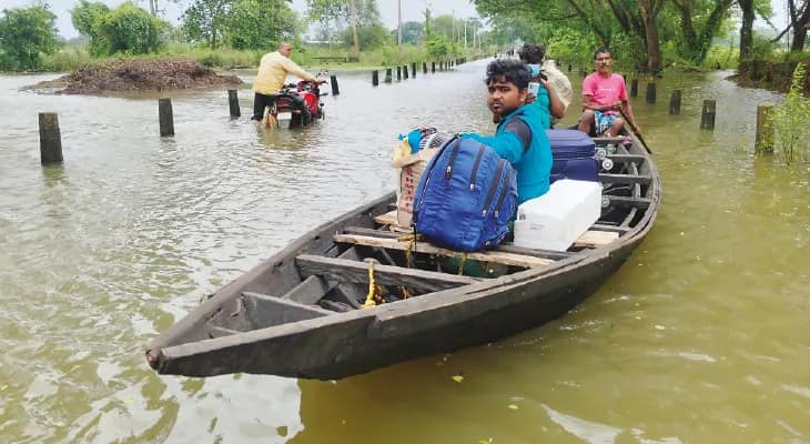 জলবন্দি খানাকুল,  চালু নৌকা পরিষেবা