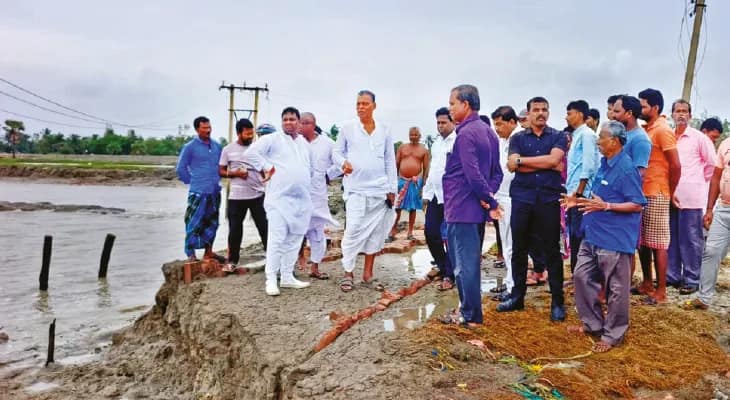 গঙ্গাসাগরে নিয়মিত ভাঙছে কপিলমুনির মন্দিরের সৈকত, আতঙ্কিত এলাকাবাসী, জি প্লটের গোবর্ধনপুর থেকে সরিয়ে নিয়ে যাওয়া হবে ৪১টি পরিবারকে