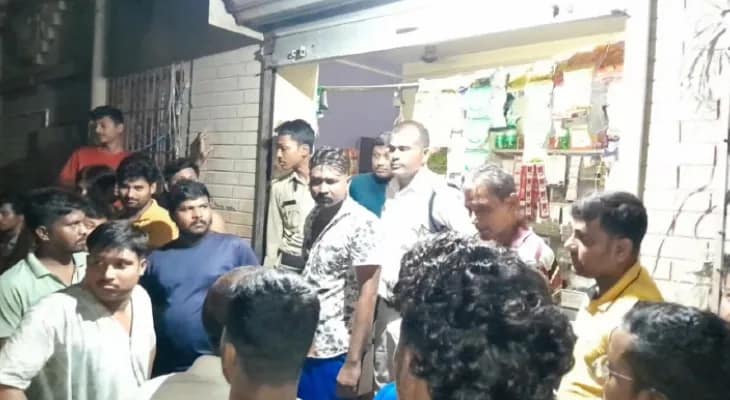 ছাদে ঘুড়ি পড়া নিয়ে বচসা, বাড়ি ঢুকে রড-হকি স্টিক দিয়ে মারধর