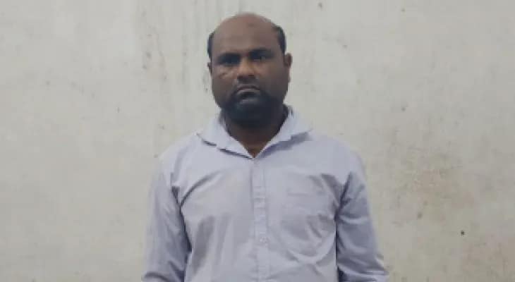 জেলা পরিষদের কাজ পাইয়ে  দেওয়ার নামে প্রতারণা, ধৃত