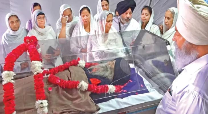 পূর্ণ রাষ্ট্রীয় মর্যাদায় ম‌্যারাথনার ফৌজা সিংয়ের শেষকৃত্য সম্পন্ন
