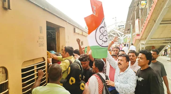 জেলা থেকে রওনা দিলেন প্রায় ৮০ হাজার তৃণমূল কর্মী-সমর্থক
