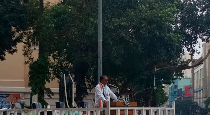 তৃণমূলের শহিদ দিবস: সভায় বক্তব্য রাখছেন মেঘালয় বিধানসভার বিরোধী দলনেতা তৃণমূলের মুকুল সাংমা