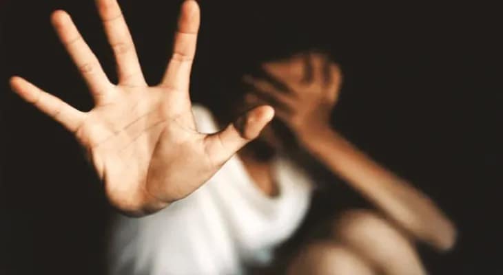 চারদিনেও খোঁজ নেই ছাত্রীর, মুক্তিপণ দাবি