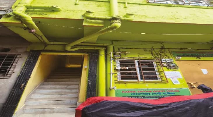 পরকীয়া নিয়ে অশান্তি, গলায় বেল্ট পেঁচিয়ে খুন স্ত্রীকে, নিউটাউনে গ্রেপ্তার স্বামী