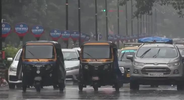 মুম্বইতে ভারী বৃষ্টি