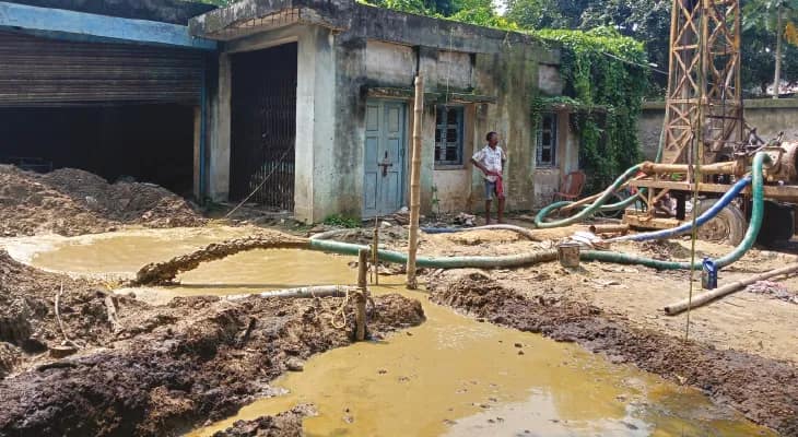 পুরাতন মালদহে জলের গতি বাড়াতে ৬১ লক্ষে ছ’টি পাম্প বসাচ্ছে পুরসভা