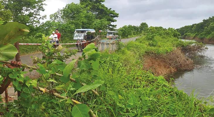 কেতুগ্রামে বোলপুর-শাঁখাই রাস্তায় ধস