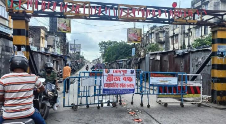 মেরামতির জন্য উড়ালপুলে বন্ধ গাড়ি চলাচল, যানজট সোদপুরে