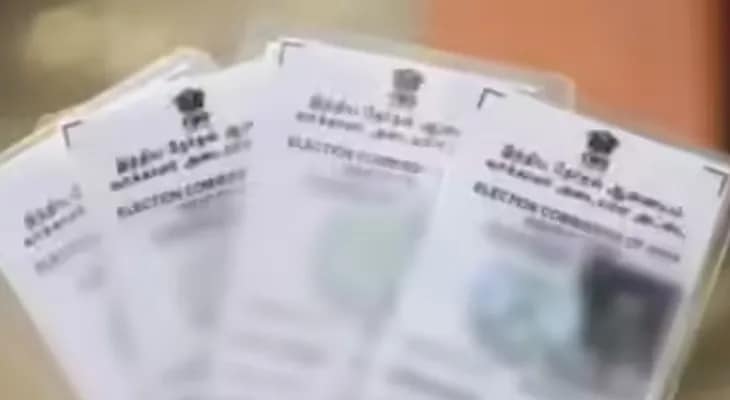 ভারত ও বাংলাদেশ, দুই দেশেরই ভোটার কার্ড রয়েছে! হাসনাবাদে খোঁজ মিলল এমনই এক দম্পতির