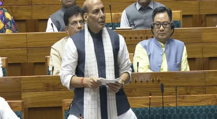 লোকসভায় অপারেশন সিন্দুর নিয়ে আলোচনা শুরু করলেন প্রতিরক্ষামন্ত্রী রাজনাথ সিং
