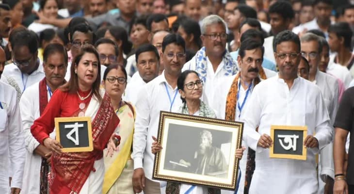 আমি বেঁচে থাকতে এনআরসি করতে দেব না, বোলপুর থেকে হুঙ্কার মমতার