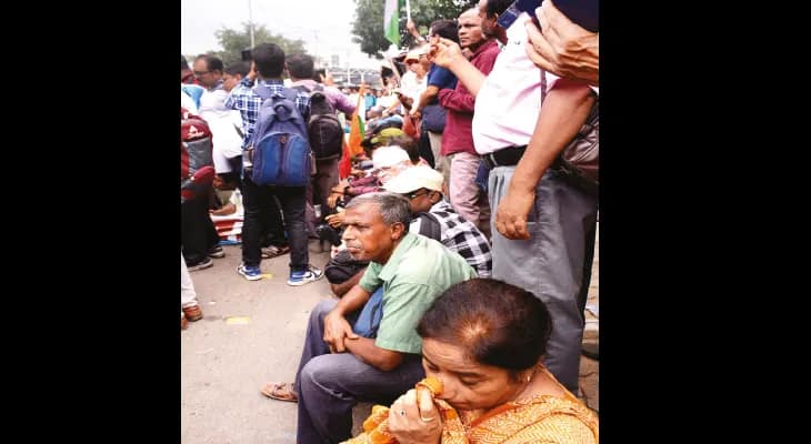 নবান্ন অভিযান ফ্লপ! জনসমর্থনের অভাবে পাততাড়ি গোটাল বিরোধীদের ঐক্য মঞ্চ