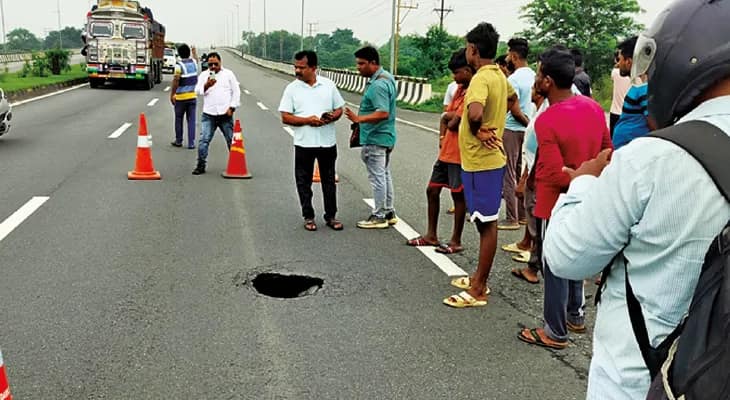 আসানসোলে জলের পা‌ইপ ফেটে ফের ধস! কতটা নিরাপদ জাতীয় সড়ক, রিপোর্ট দেয়নি ইসিএল