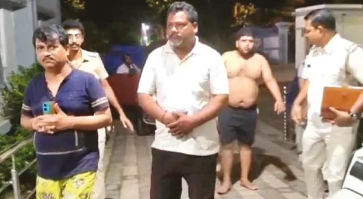 কাঁথিতে নবম শ্রেণির ছাত্রকে আত্মহত্যায় প্ররোচনা দেওয়ার অভিযোগে গ্রেপ্তার ৩