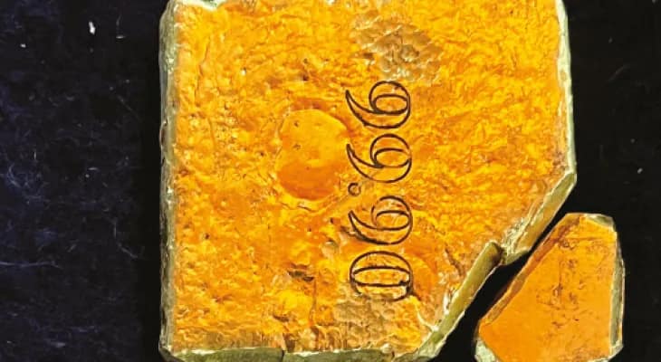 বিস্কুট অতীত, সোনার  বড় চাঁই ঢুকছে এপারে