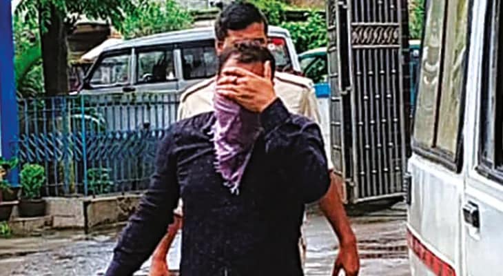 বিয়ের প্রতিশ্রুতি দিয়ে সহবাস ও শ্লীলতাহানি, গ্রেপ্তার সিভিক