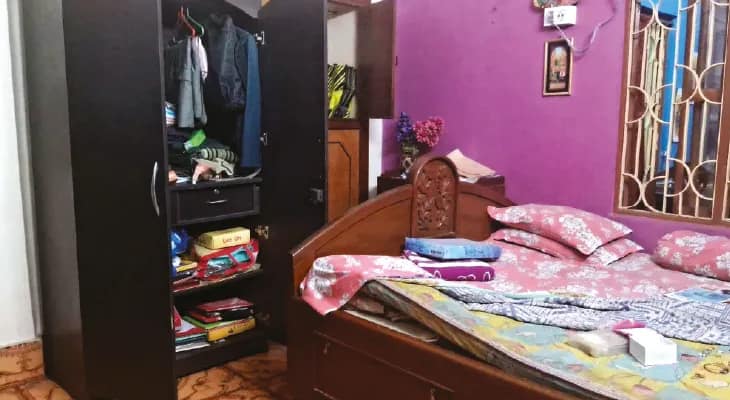 উলুবেড়িয়ায় গৃহকর্ত্রীর হাত-পা বেঁধে লুটতরাজ চালাল ৩ দুষ্কৃতী