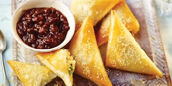‘শিঙাড়ার দাম ও সাইজ ঠিক করে দিক কেন্দ্র’, দাবি জানিয়ে কটাক্ষের মুখে বিজেপি সাংসদ