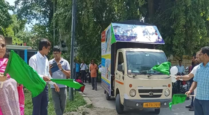 অনলাইন শপিংয়ের সময়ে সাইবার প্রতারকদের হাত থেকে বাঁচতে অভিনব প্রচার