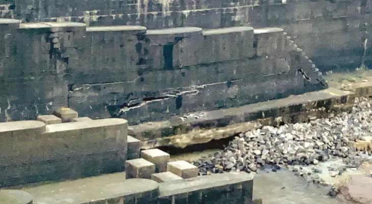 অবিরাম জল ছাড়ায় তিলপাড়া ব্যারাজ ক্ষতিগ্রস্ত, চিন্তা বাড়ছে