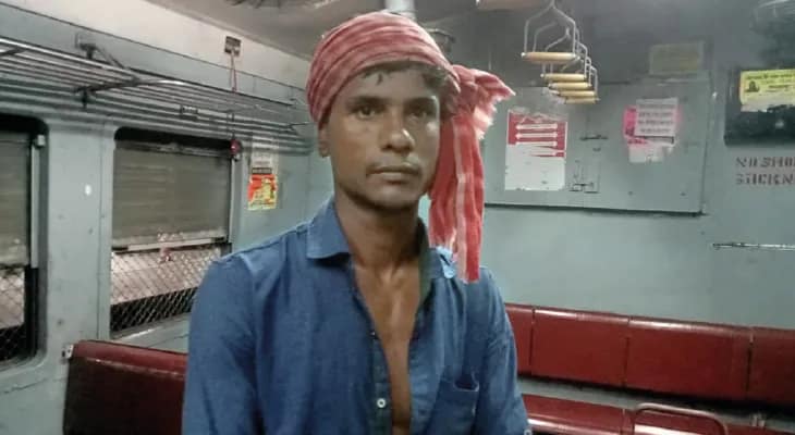 মল্লিকপুর স্টেশন থেকে দুষ্কৃতীদের  ছোড়া ইটে মাথা ফাটল যাত্রীর