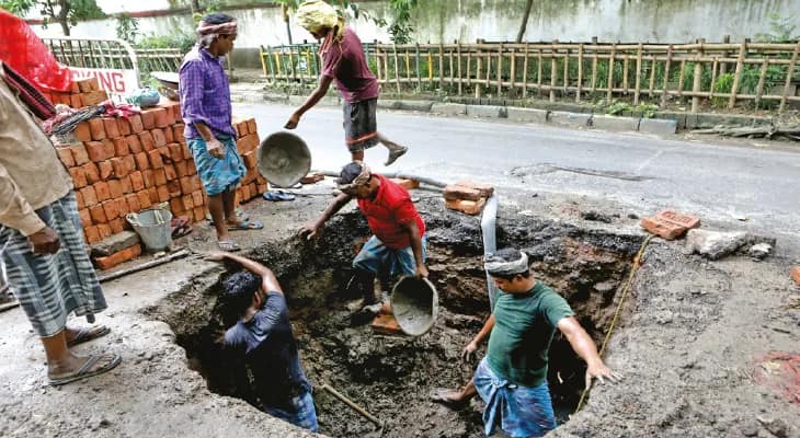 বালিগঞ্জ সার্কুলার রোডে ধস, যানজট