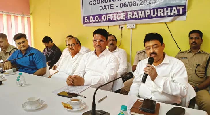 কৌশিকী অমাবস্যায় ৩ দিনের প্যাকেজে বাধ্য করা যাবে না, তারাপীঠে হোটেলগুলিকে কড়া নির্দেশ প্রশাসনের