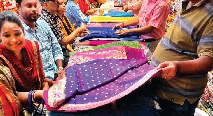 পুজোর সাজে সাহাবাবুর  আদি ঢাকেশ্বরী প্রাইভেট লিমিটেড