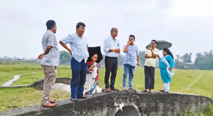 খেমচির চরের অবৈধ নির্মাণ পরিদর্শনে জনপ্রতিনিধিরা, অভিযুক্তদের চিহ্নিত করে হবে থানায় অভিযোগ