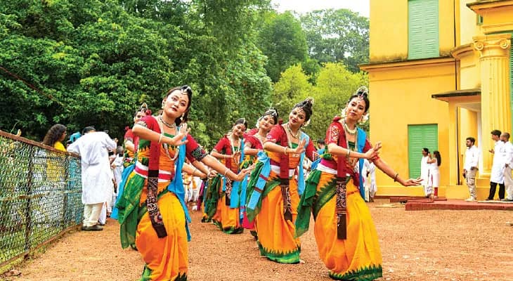 কবিগুরুর প্রয়াণ দিবসে বড় ঘোষণা উপাচার্যের, বিশ্বভারতীতে ‘লাইট অ্যান্ড সাউন্ড’ শো, শীঘ্রই খুলবে বাংলাদেশ ভবন
