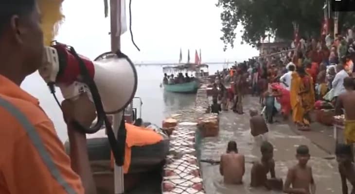 শ্রাবণী পূর্ণিমা উপলক্ষ্যে সরযূ নদীতে পবিত্র স্নানে সামিল ভক্তরা