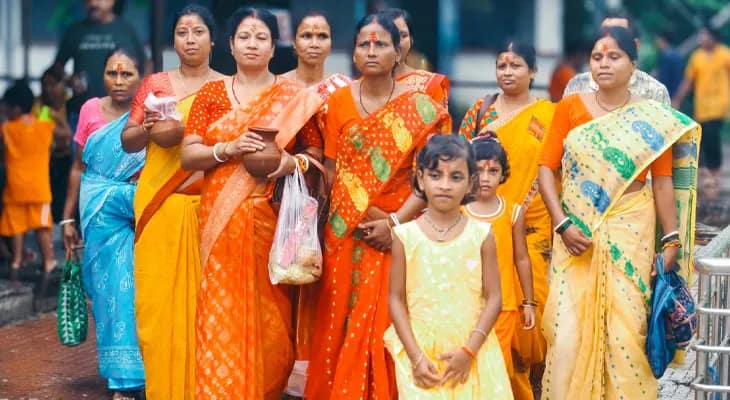 রবিবার জল্পেশ শ্রাবণী মেলার শেষ দিন, শনিবারও মেলায় বিভিন্ন জেলা থেকে এসেছে ভক্তরা, চলছে পুজো