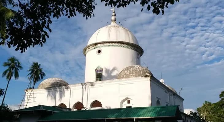 শেষ রবিবার ময়নাগুড়ি জল্পেশ মন্দিরে ভক্তদের সকাল থেকেই ভিড়