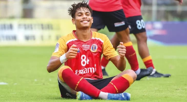 গ্রুপ শীর্ষে ইস্ট বেঙ্গল, নায়ক সায়ন, দুরমুশ রেলওয়ে এফসি