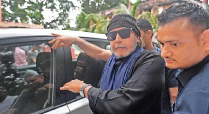 বর্ধমানে দলীয় কর্মসূচিতে কেন্দ্রীয় বাহিনীর বিরুদ্ধে ক্ষোভ মিঠুনের