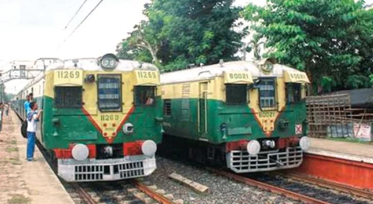 যাত্রী পরিষেবায় রেলের ক্ষতি ৪০ হাজার কোটি টাকা! ক্যাগের রিপোর্টে আলোড়ন