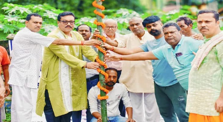 ময়নাগুড়ি নতুন বাজার সর্বজনীন দুর্গাপুজো কমিটির থিম ‘উৎসর্গ’এবার নজর কাড়বে