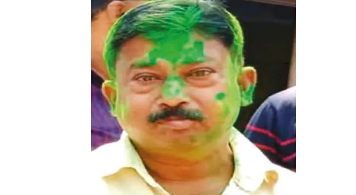 হাবড়ায় লোকাল ট্রেনের ধাক্কায় মৃত্যু তৃণমূল নেতার