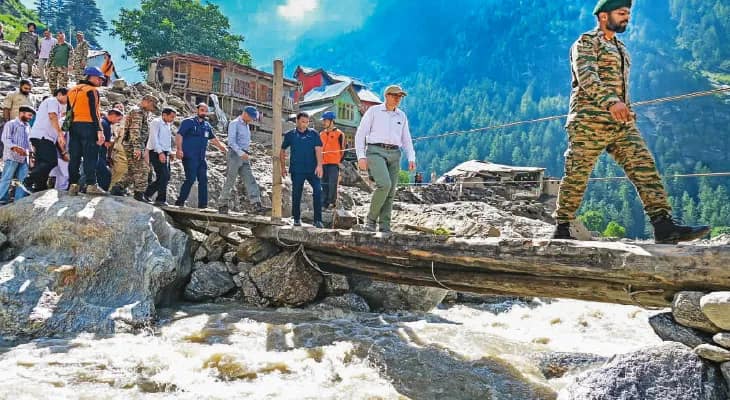 হড়পা বান: এখনও নিখোঁজ অনেকে ধ্বংসস্তূপ হাতড়ে চলেছে কিস্তোয়ার, বিপর্যয়ে মৃত কমপক্ষে ৬০