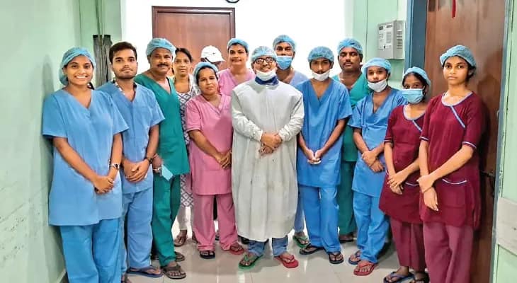 ৮ ঘণ্টায় ২৮ রোগীর শরীরে স্টেন্ট বসিয়ে নজির গান্ধী মেমোরিয়াল হাসপাতালের