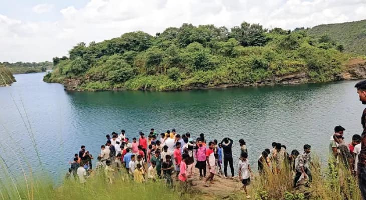 ইসিএলের পরিত্যক্ত খাদান থেকে উদ্ধার ২ স্কুল পড়ুয়ার দেহ, চাঞ্চল্য