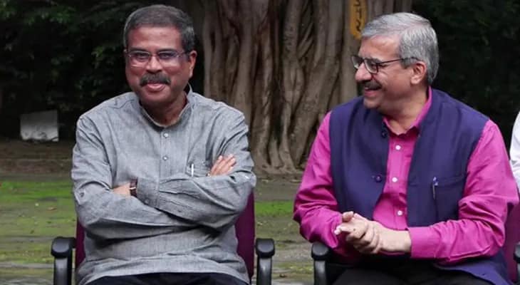 আইআইটি দিল্লির পড়ুয়াদের সঙ্গে সাক্ষাৎ করছেন কেন্দ্রীয় শিক্ষামন্ত্রী ধর্মেন্দ্র প্রধান
