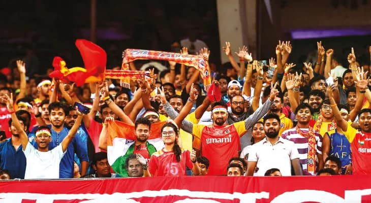 স্পর্ধার মশাল জ্বেলে শেষ চারে ইস্ট বেঙ্গল, সমর্থকদের জয় উপহার অস্কারের