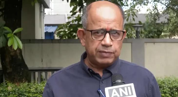 ভোটার তালিকা নিয়ে নির্বাচন কমিশনের বক্তব্যে স্বচ্ছ্বতার অভাব আছে এবং তাদের জবাবে আমরাও খুশি নই, মন্তব্য বিজেডি নেতা অমর পট্টনায়েকের