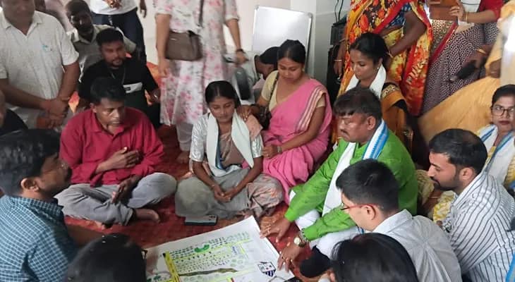 পাড়ায় সমাধান শিবিরে মানুষের ঢল, অভিভূত মন্ত্রী বেচারাম