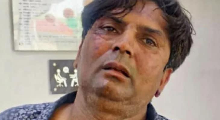 দরবারেই দিল্লির মুখ্যমন্ত্রীকে নিগ্রহ, ধৃত গুজরাতের যুবক