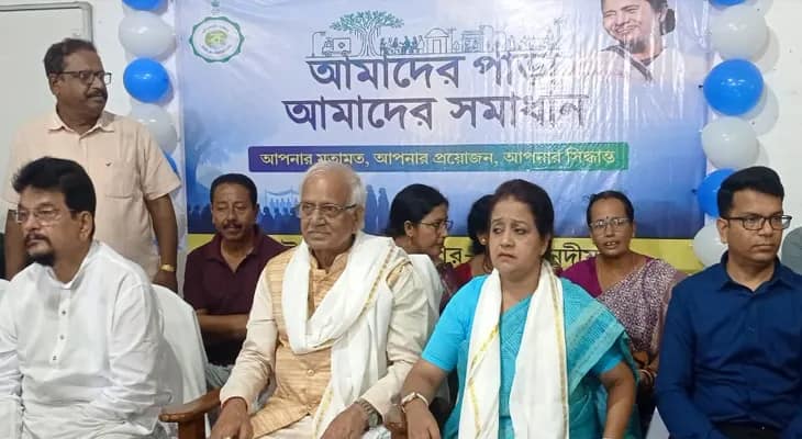 করিমপুর পান্নাদেবী কলেজে ‘আমাদের পাড়া আমাদের সমাধান’ কর্মসূচিতে হাজির কৃষিমন্ত্রী শোভনদেব চট্টোপাধ্যায়