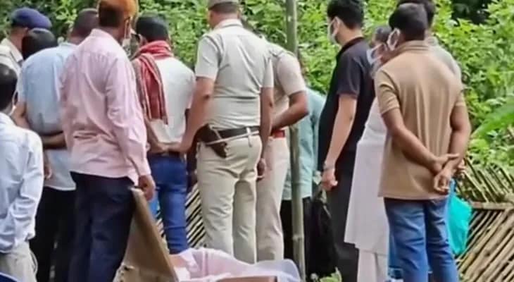 বধূকে খুনের অভিযোগ শ্বশুর বাড়ির বিরুদ্ধে, দ্বিতীয়বার ময়নাতদন্তের জন্য কবর থেকে তোলা হল দেহ