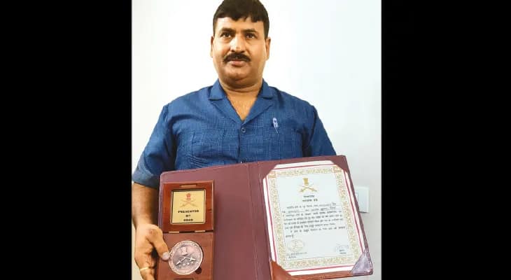 বাঙালি প্রাক্তন সেনার উদ্যোগকে সম্মান বাহিনীর